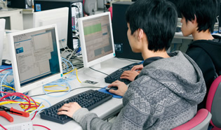 開発課題(4年次)