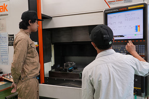 NC旋盤作業