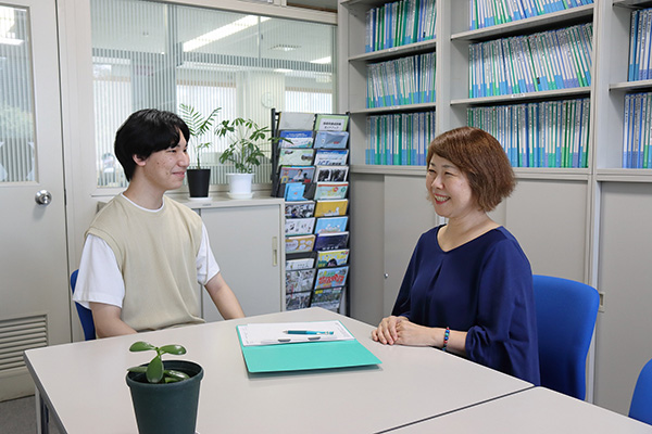 専門のアドバイザーとの個別相談