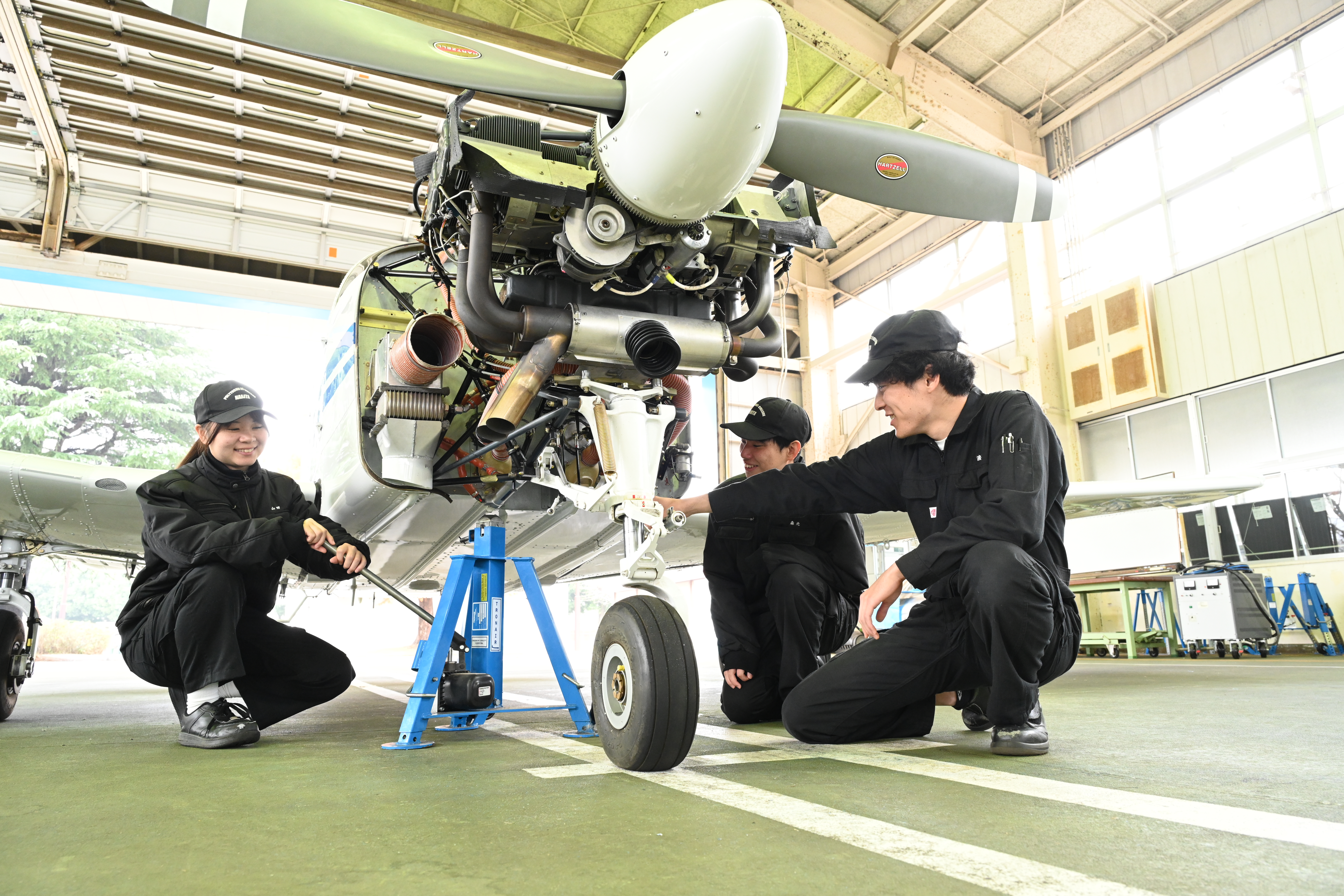 航空機整備科の実習風景