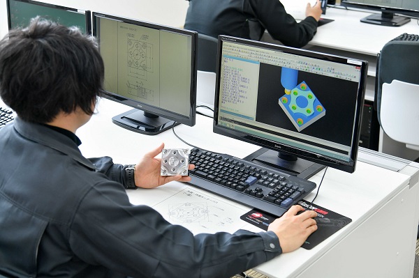 CAD・機械科（職場体験付き）授業風景