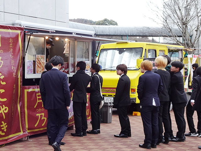 キッチンカーの様子
