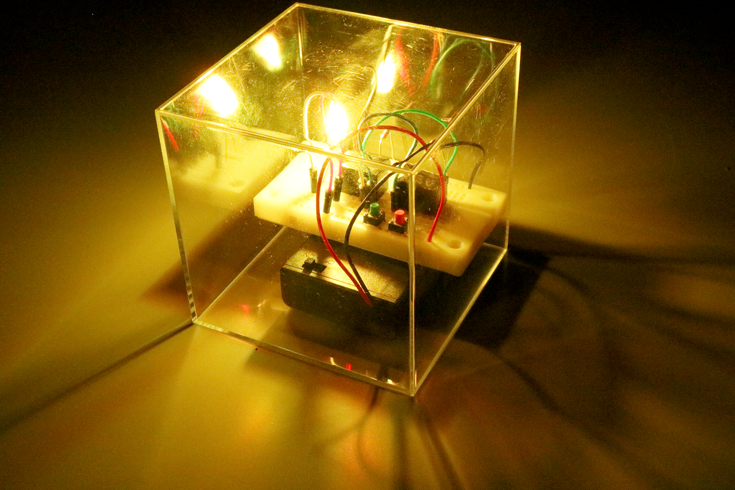 電子回路で作ったライトの完成写真