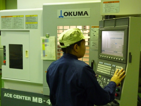 NC旋盤作業およびマシニングセンタ作業