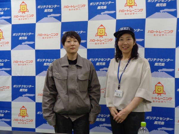 （左）株式会社相良製作所　隼人工場　濵田様　（右）ポリテクセンター鹿児島　納冨所長