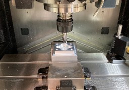 CAMシステム応用操作の風景