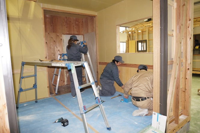 大工道具の使用方法や内装工事