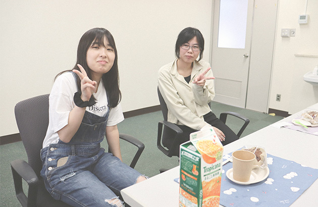 女子学生茶話会の様子 3枚目