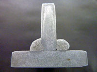 すみ肉溶接の断面マクロ（欠陥：溶込み不足）の写真