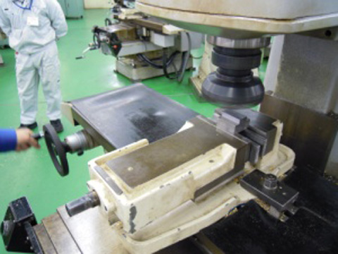 フライス盤およびマシニングセンタ作業