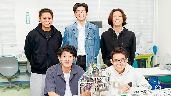 機械分野の学生