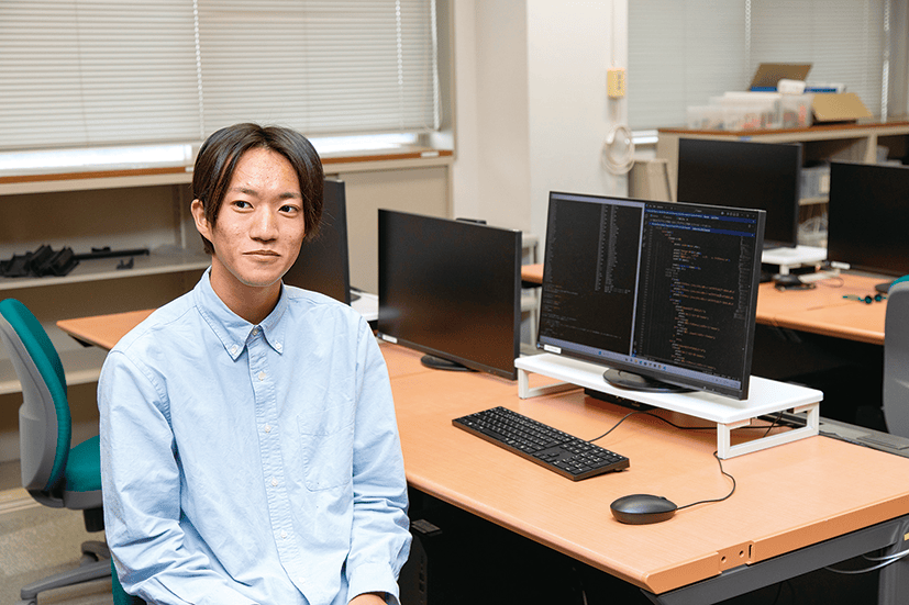 電子情報技術科 川島 崚巧さん