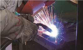 炭酸ガスアーク溶接作業