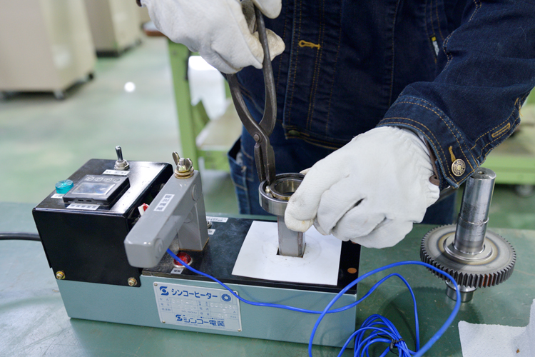 写真：授業に取り組む学生の様子