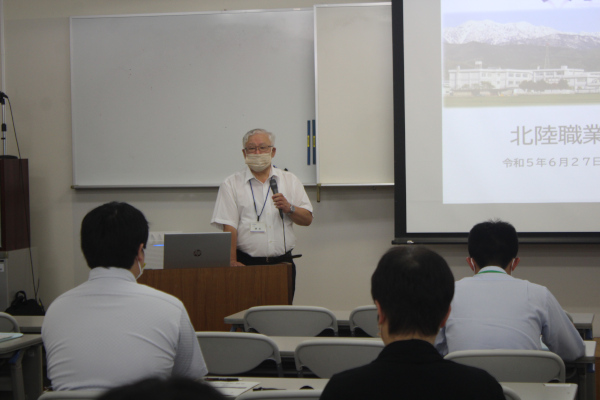 高等学校進路指導者向け説明会の写真1