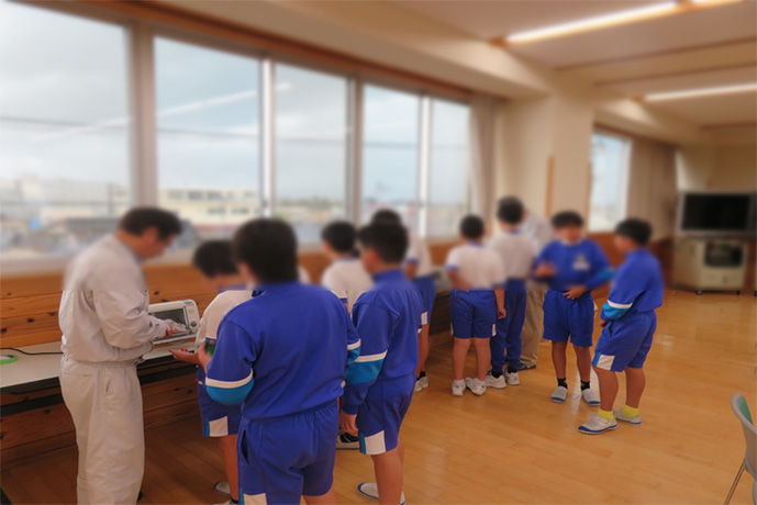 滑川市の小学校3校にて実施した出前授業風景の写真9