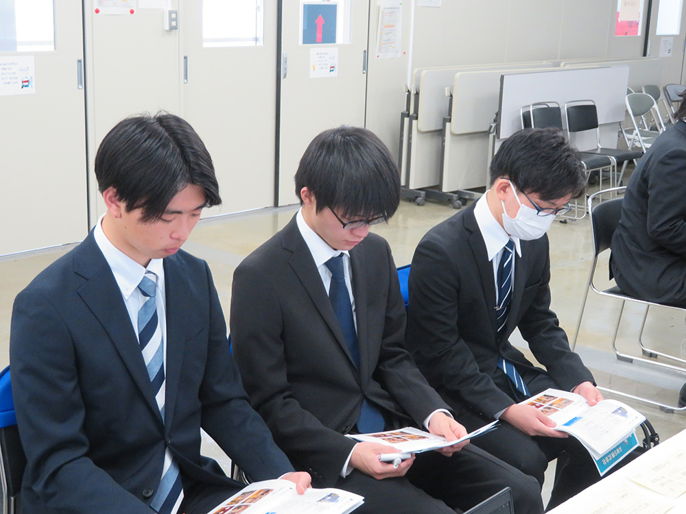 学内合同企業説明会2