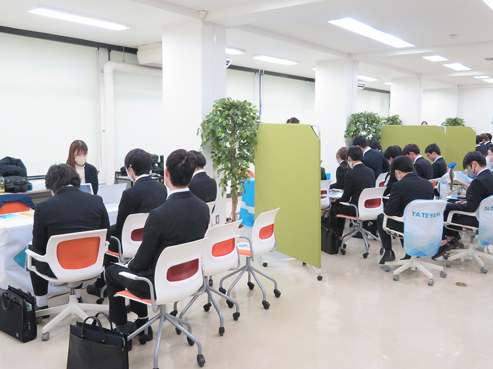 学内合同企業説明会4