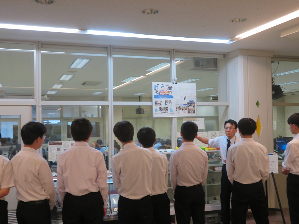 雄山高等学校見学会の写真2