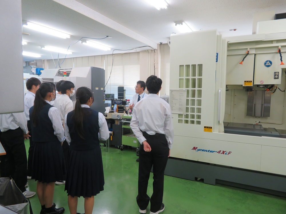 雄山高等学校見学会の写真3