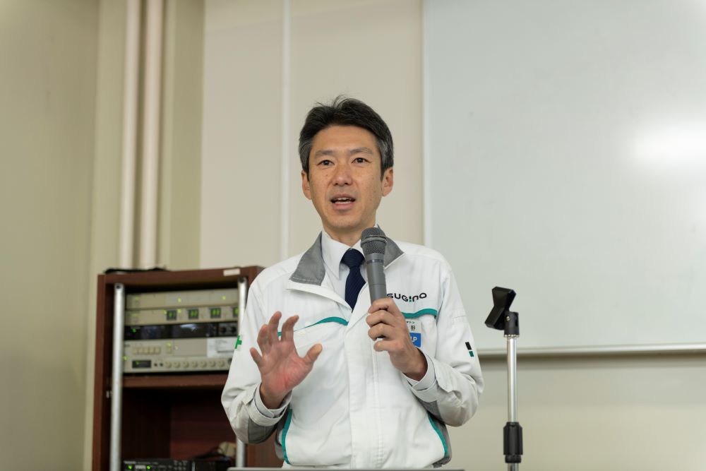 新川地区振興会経営者講話に参加の写真1