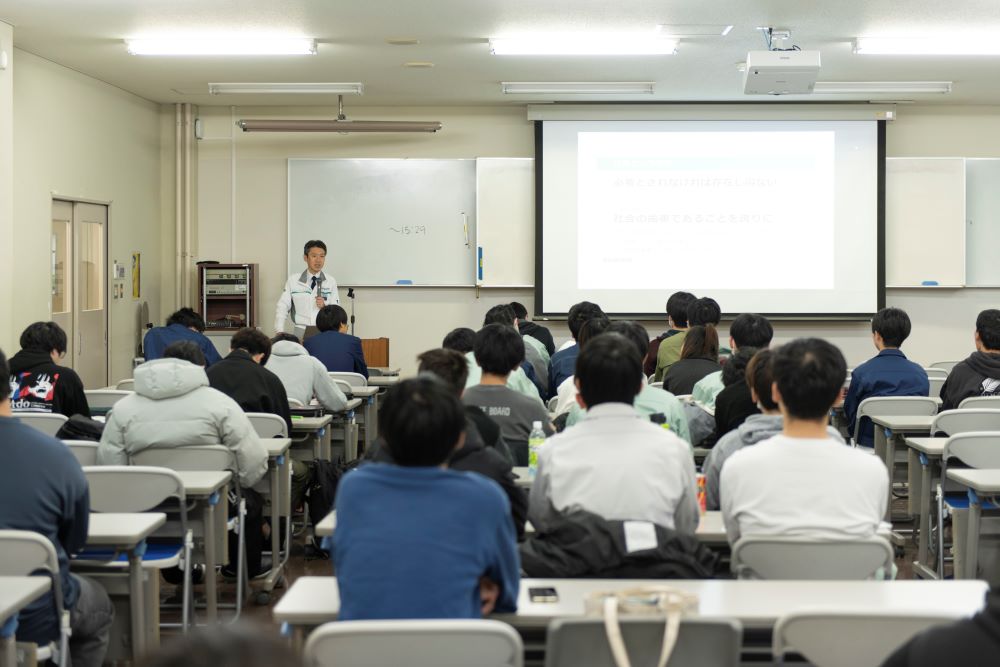 新川地区振興会経営者講話に参加の写真3