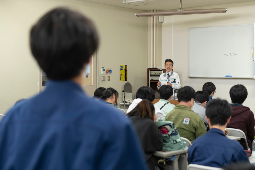 新川地区振興会経営者講話に参加の写真5