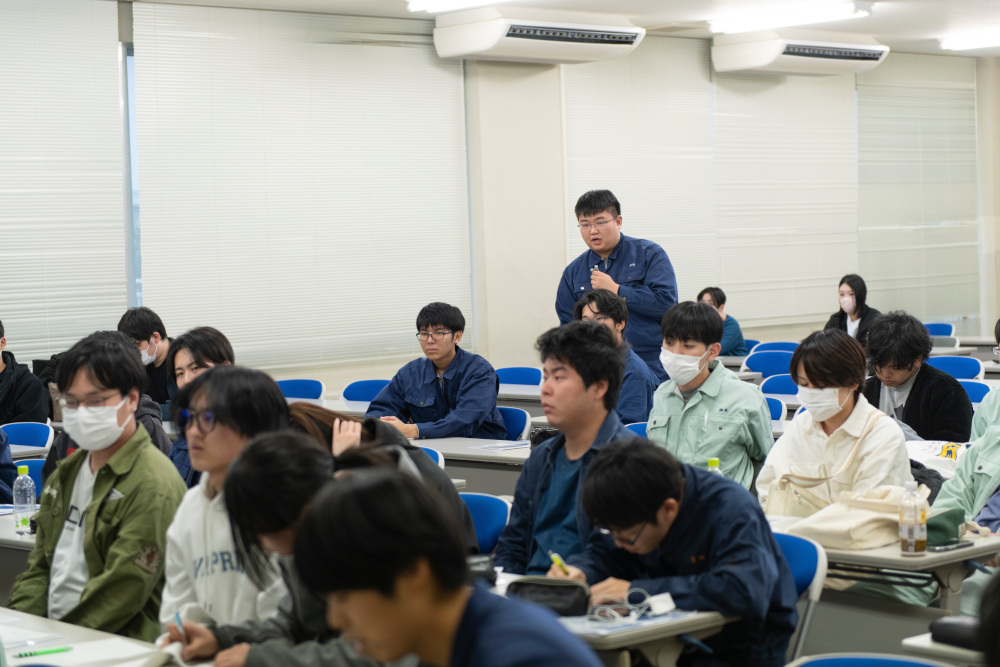 新川地区振興会経営者講話に参加の写真6