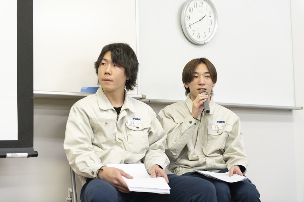 【就職支援ガイダンス(業界・企業・職種研究)】の写真2
