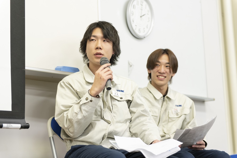 【就職支援ガイダンス(業界・企業・職種研究)】の写真3