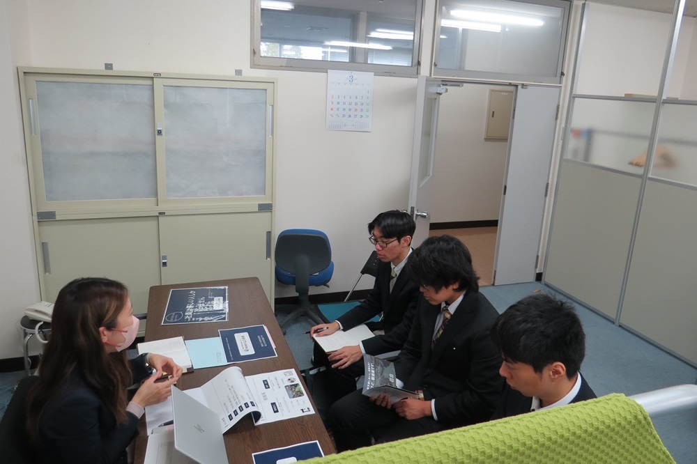 学内合同企業説明会の写真2