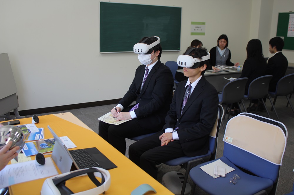 学内合同企業説明会の写真5
