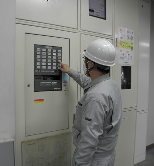 エアコン取付作業
